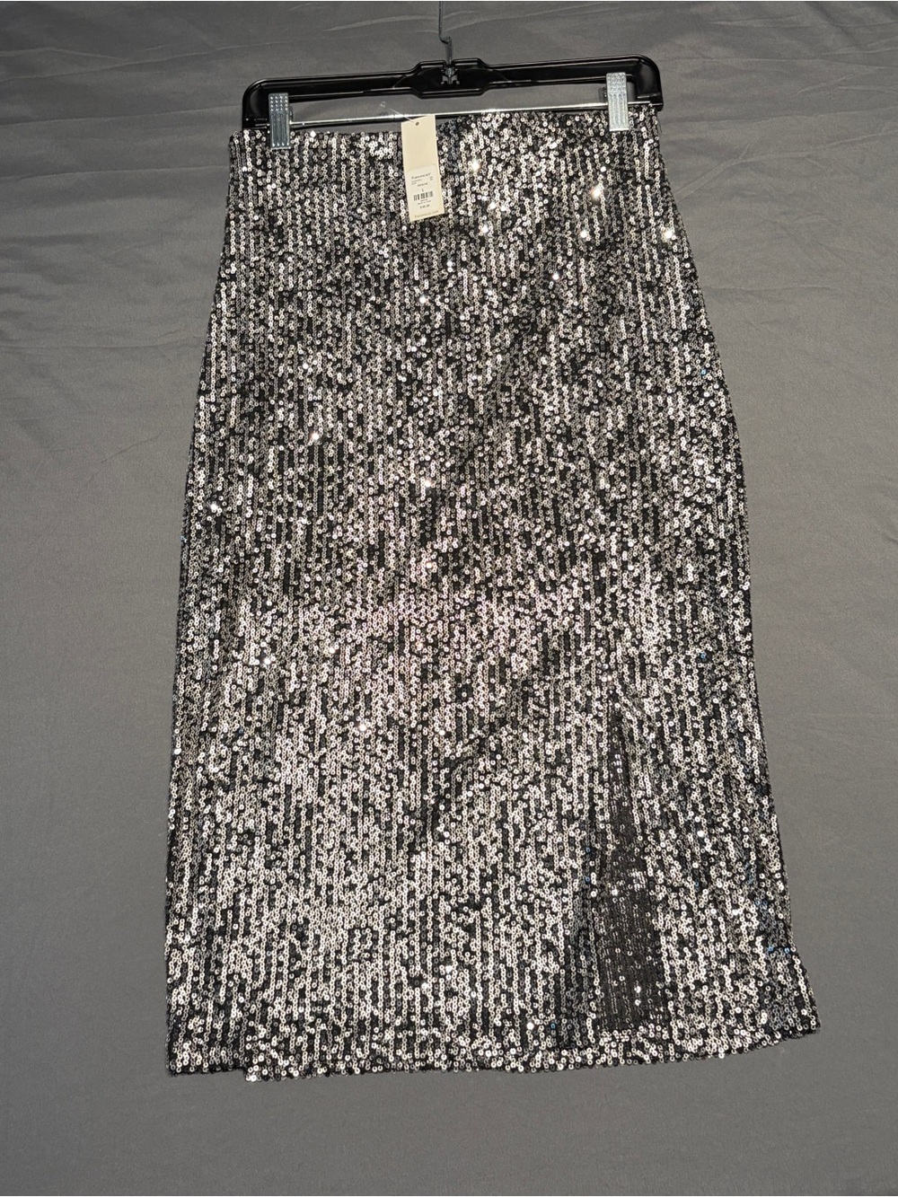 Trixxi Midi Length sequin Lined fitted Skirt Size Large Black and Silver